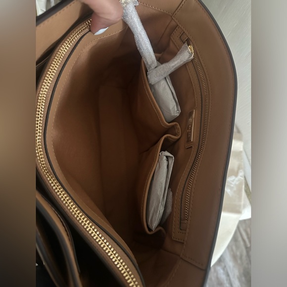 NEW NWT Tory Burch Robinson Small Tote Double Zip Tote Black Purse - Picture 10 of 11